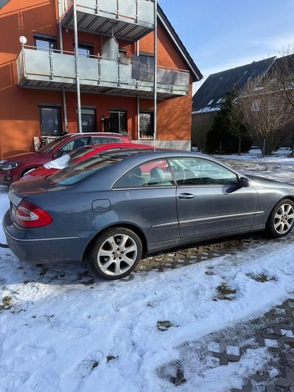 Gebraucht Mercedes CLK240 Elegance 170 PS (125 kW) 2004 Blau Coupé