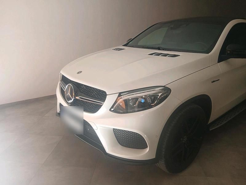 Weiß Gebraucht 2019 Mercedes GLE350 AMG Coupé | 54.900 € (Fairer Preis) - Bild 1/4