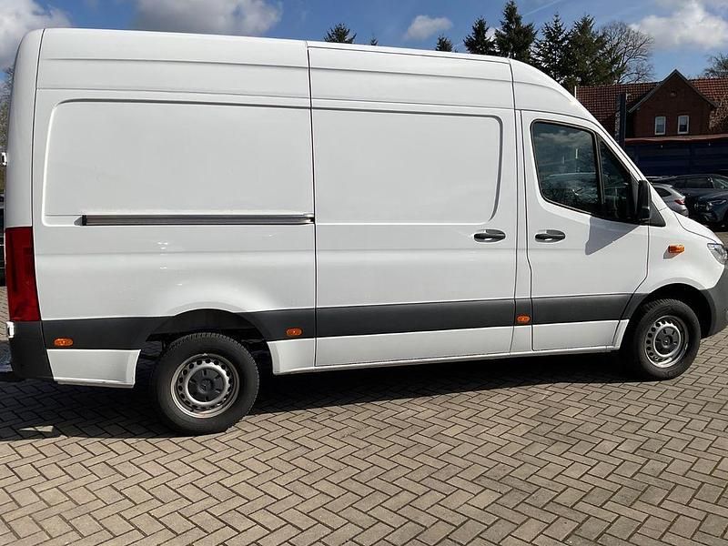 Gebraucht Mercedes Sprinter 170 PS (125 kW) 2023 Weiß Van