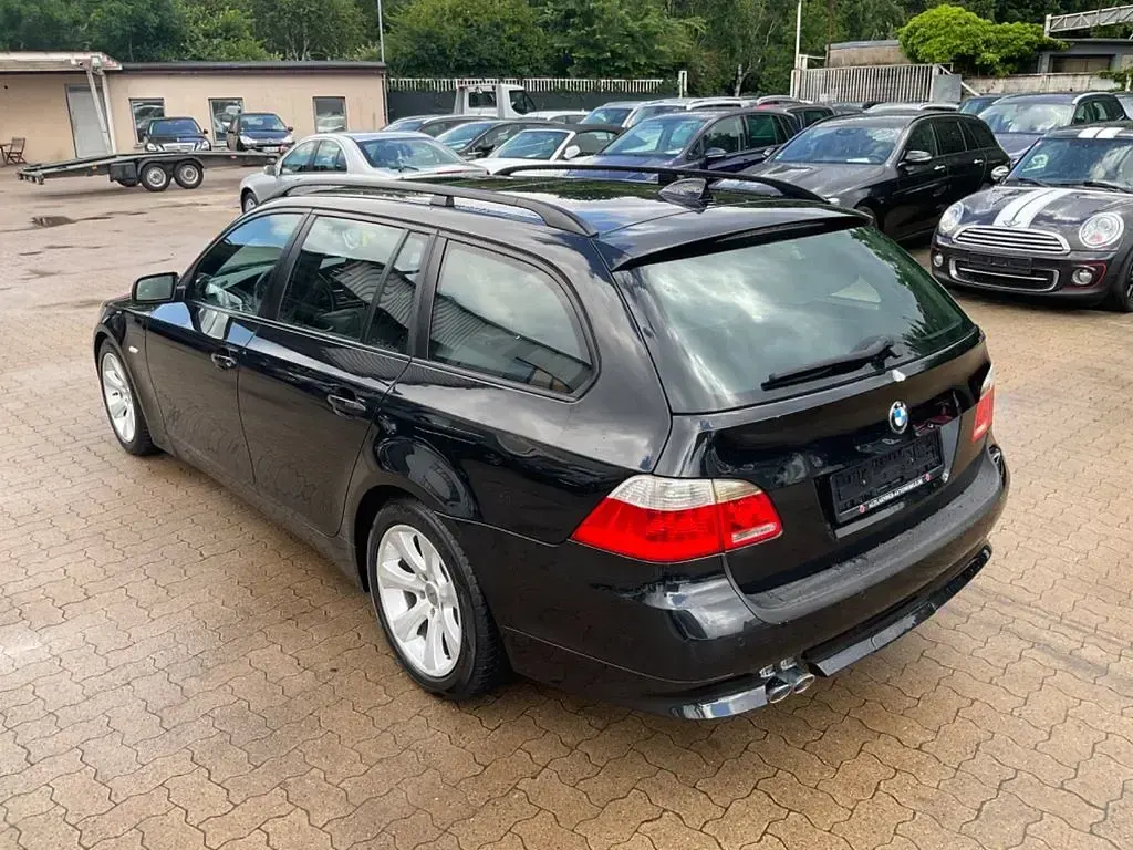 Gebraucht BMW 525 Performance 177 PS (130 kW) 2007 Schwarz Kombi