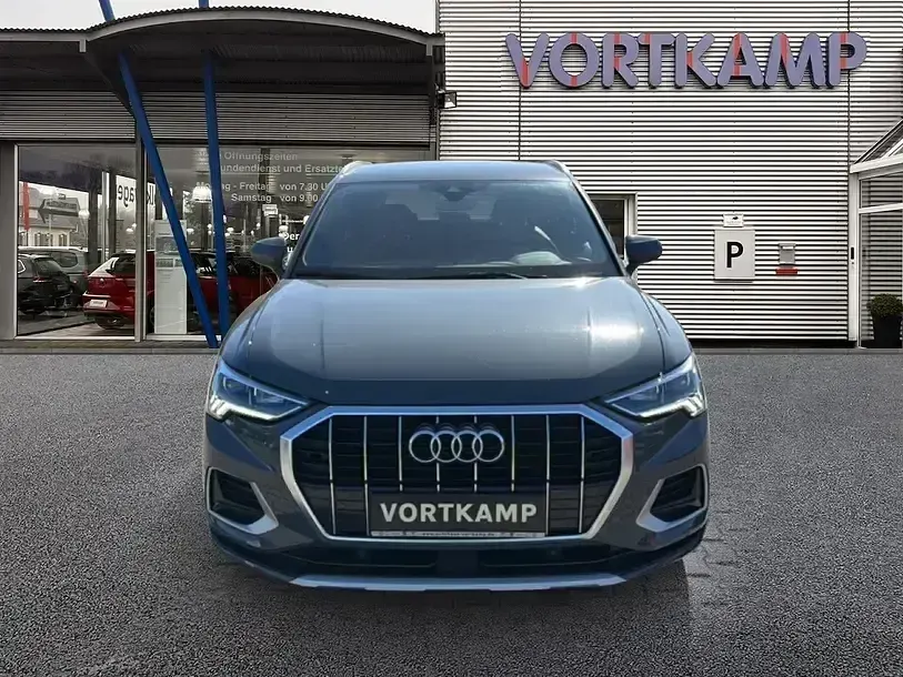 Second-hand Audi Q3 Advanced 150 CP (110 kW) 2022 Gri SUV