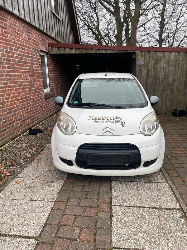 Weiß Gebraucht 2009 Citroën C1 Kleinwagen | 1.100 € (Guter Preis) - Bild 1/4