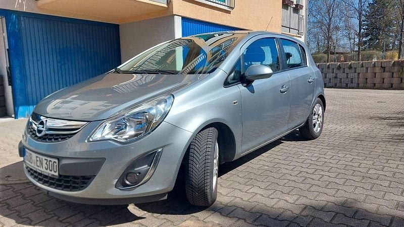 Gebraucht Opel Corsa Edition 86 PS (63 kW) 2012 Silber Kleinwagen