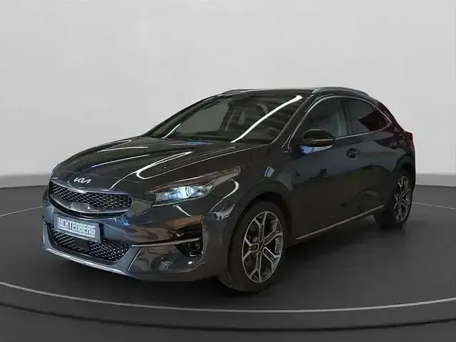 Usado Kia XCeed Platinum 204 CV (150 kW) 2022 Gris SUV