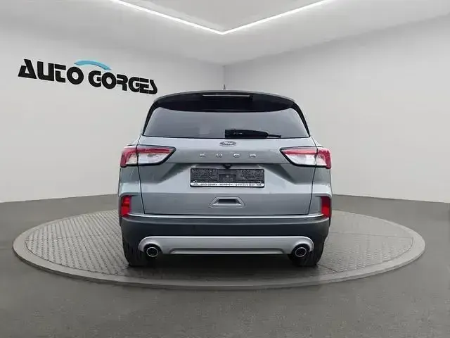 Gebraucht Ford Kuga Titanium 150 PS (110 kW) 2023 Silber SUV