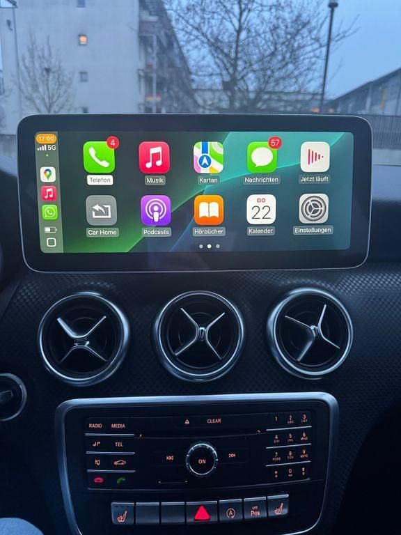 Gebraucht Mercedes A160 102 PS (75 kW) 2016 Schwarz Limousine