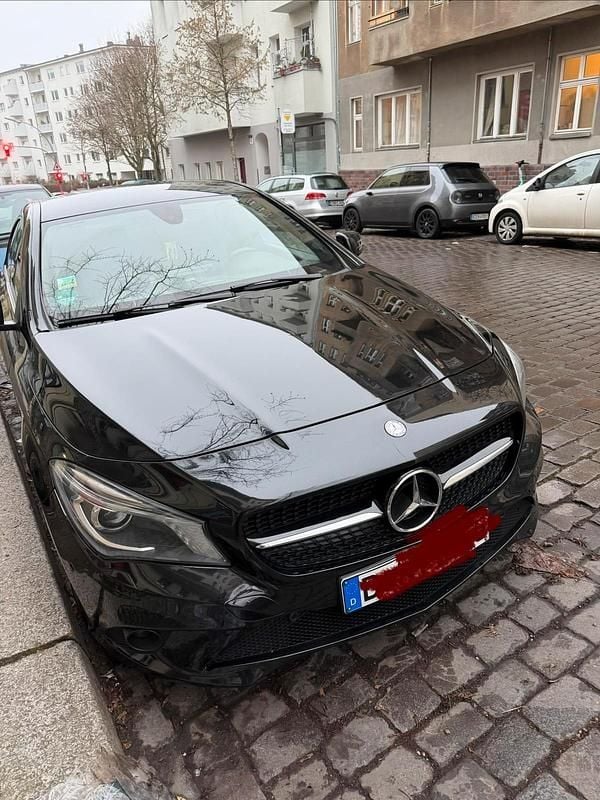 Gebraucht Mercedes CLA220 177 PS (130 kW) 2015 Schwarz Limousine