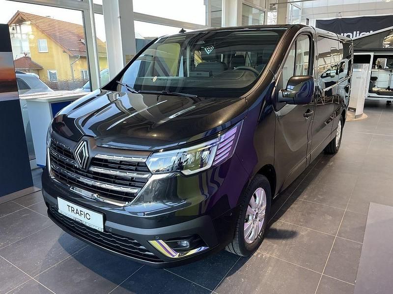 Neu Renault Trafic Evolution 150 PS (110 kW) 2026 Tenebroschwarz metallic Van / Kleinbus