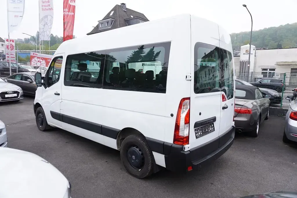 Second-hand Renault Master 145 CP (106 kW) 2019 Alb Break