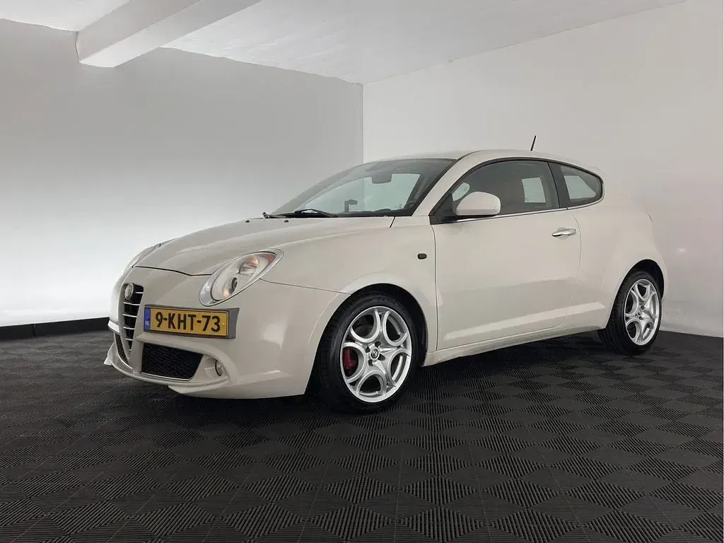 Brugt Alfa Romeo MiTo Distinctive 86 HK (63 kW) 2013 Hvid Hatchback