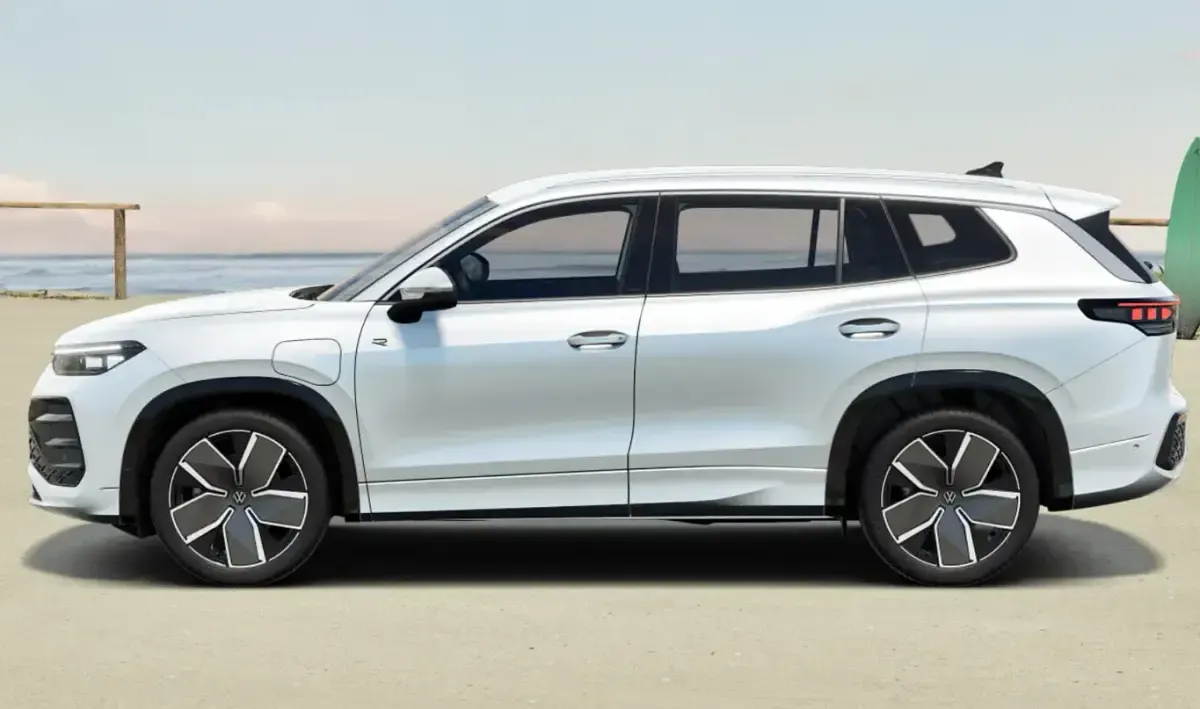 Neu VW Tayron R-line 272 PS (200 kW) 2026 Silber SUV