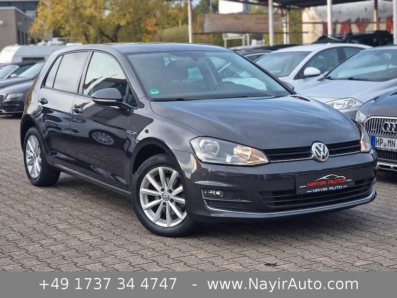 Grau Gebraucht 2015 VW Golf VII LOUNGE Limousine | 9.999 € (Guter Preis) - Bild 1/4