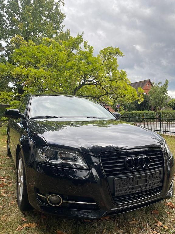 Second-hand Audi A3 Ambition 140 CP (102 kW) 2013 Negru Berlinǎ