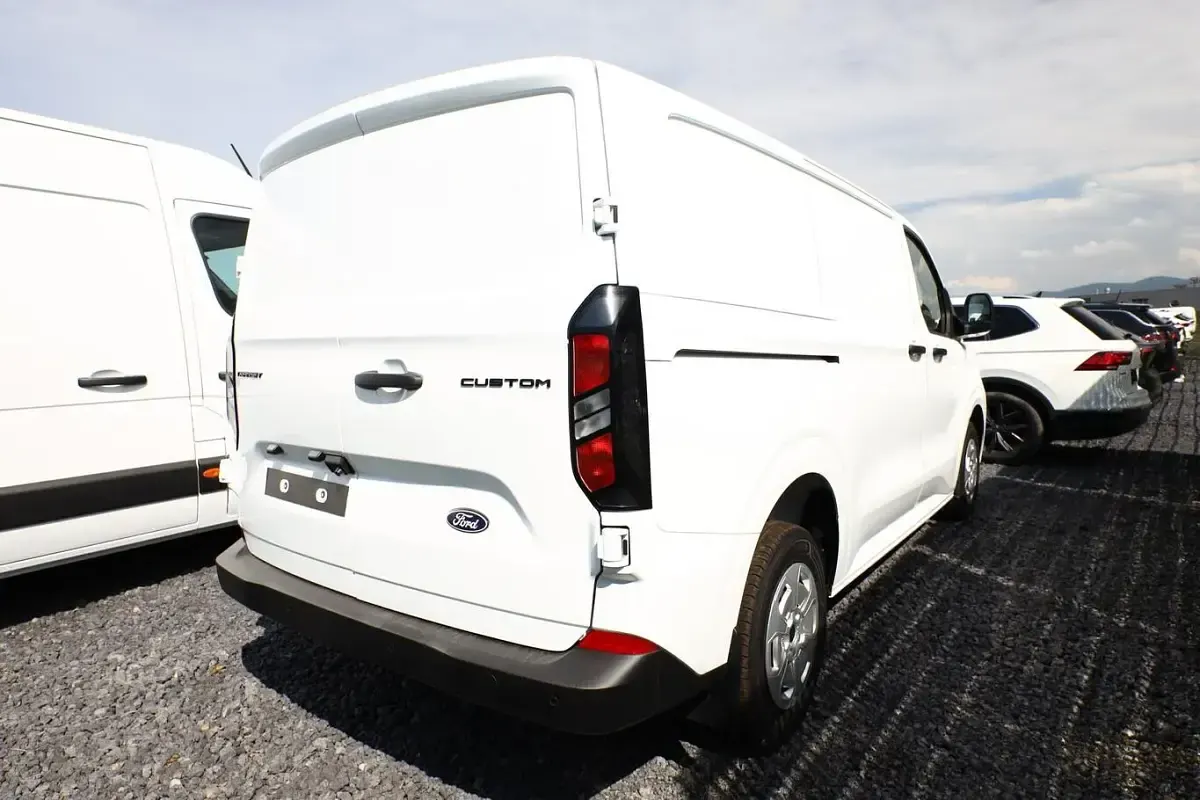 Ny Ford Transit Custom Trend 150 HK (110 kW) 2025 Hvid Van