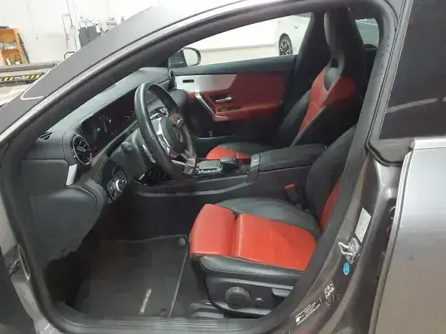 Gebraucht Mercedes CLA200 AMG 150 PS (110 kW) 2023 Mountaingrau metallic Kombi