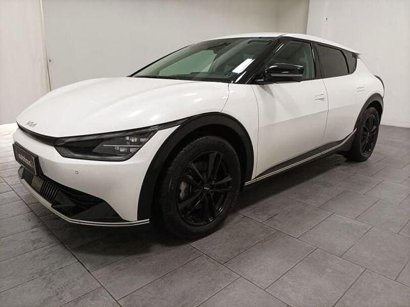 Second-hand Kia EV6 239 kW (325 CP) 2024 Alb SUV