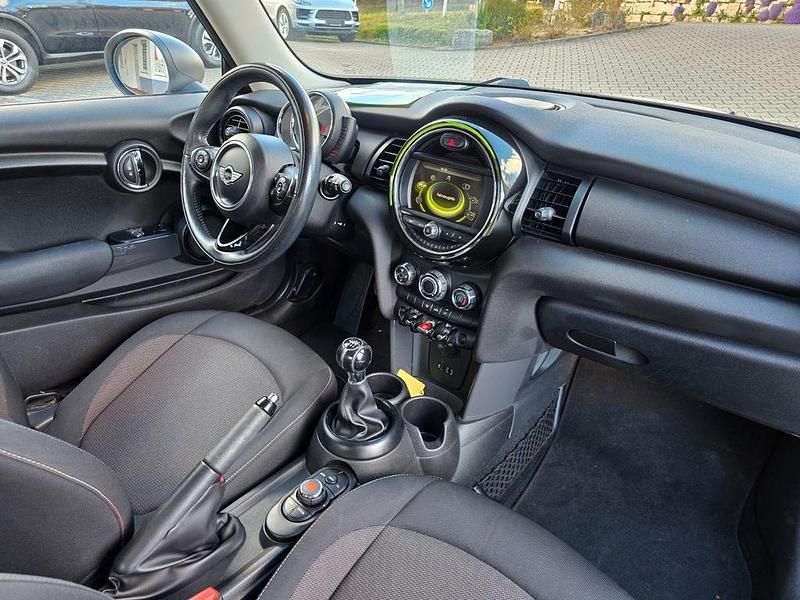 Second-hand Mini ONE 102 CP (75 kW) 2016 Alb Hatchback