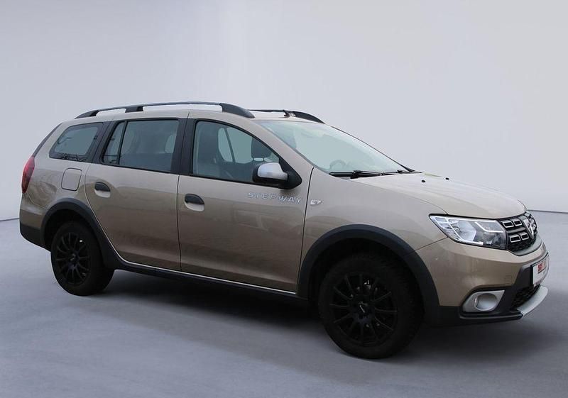 Gebraucht Dacia Logan Stepway 90 PS (66 kW) 2020 Beige Kombi