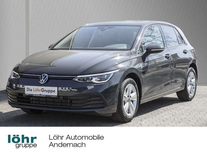 Uranograu Gebraucht 2023 VW Golf VIII Life Limousine | 21.480 € (Guter Preis) - Bild 1/4
