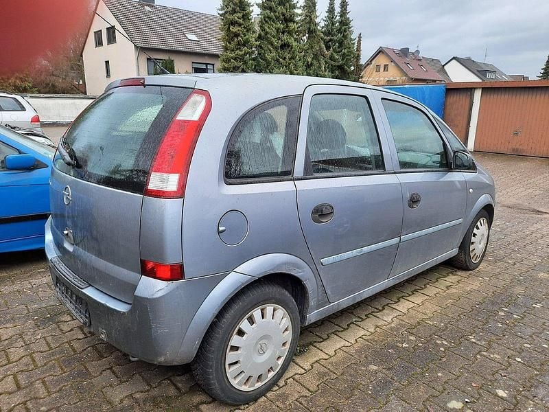 Gebraucht Opel Meriva 87 PS (63 kW) 2003 Silber Van / Kleinbus