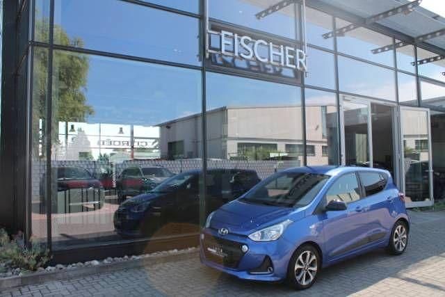 Blau Gebraucht 2018 Hyundai i10 Passion Kleinwagen | 7.490 € (Fairer Preis) - Bild 1/4