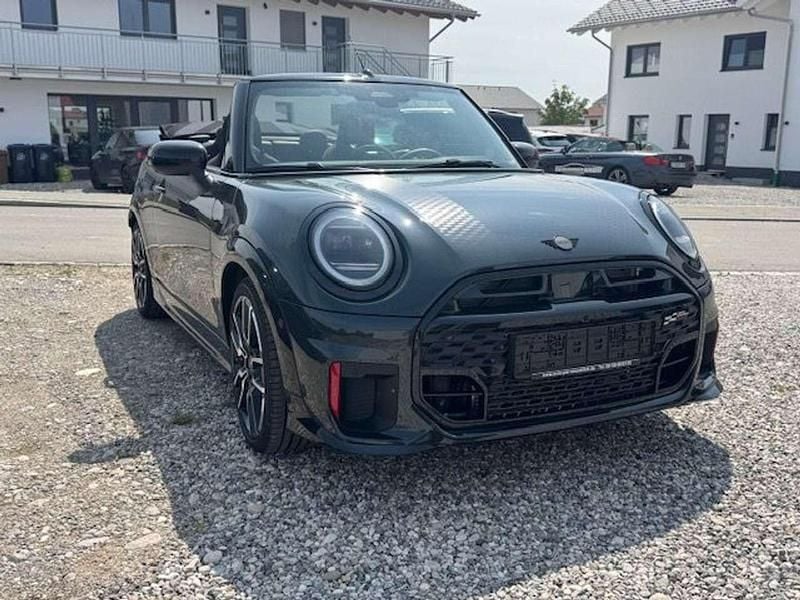 Neu Mini John Cooper Works 231 PS (169 kW) 2026 0c6 legend grey metallic Kleinwagen