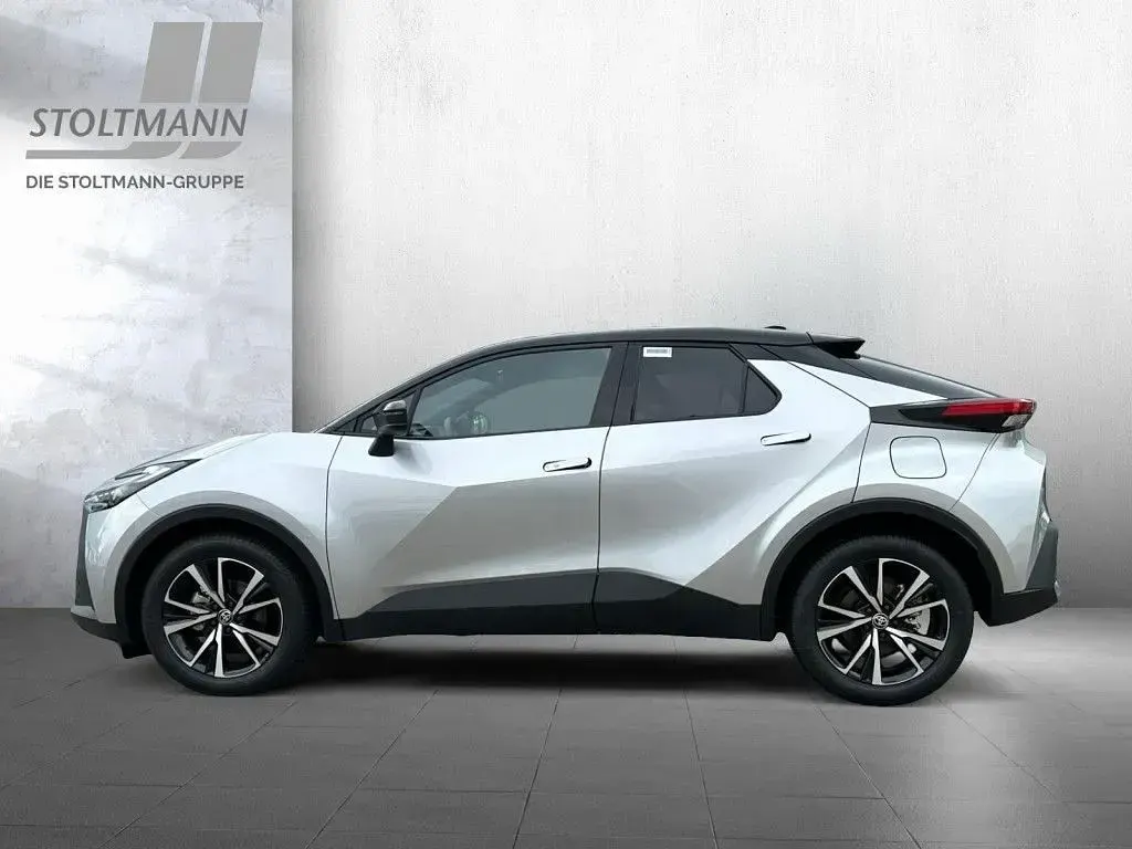 Neu Toyota C-HR 140 PS (102 kW) 2025 Silber SUV
