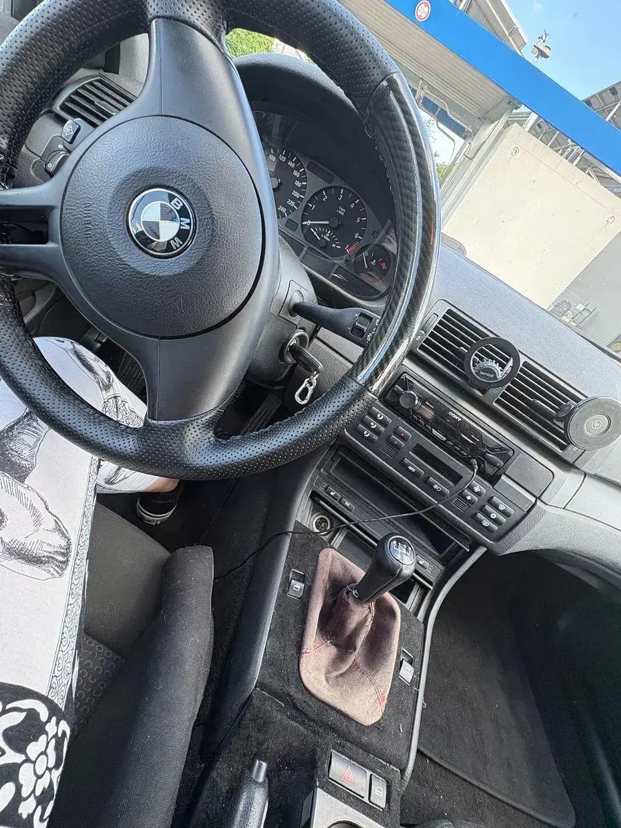 Gebraucht BMW 320 Performance 170 PS (125 kW) 2003 Silber Kombi