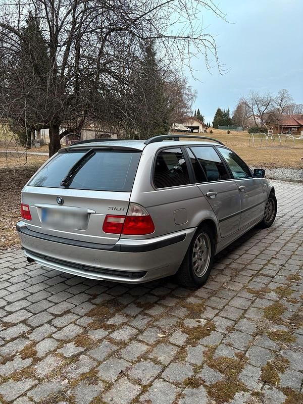 Gebraucht BMW 318 143 PS (105 kW) 2003 Silber Kombi
