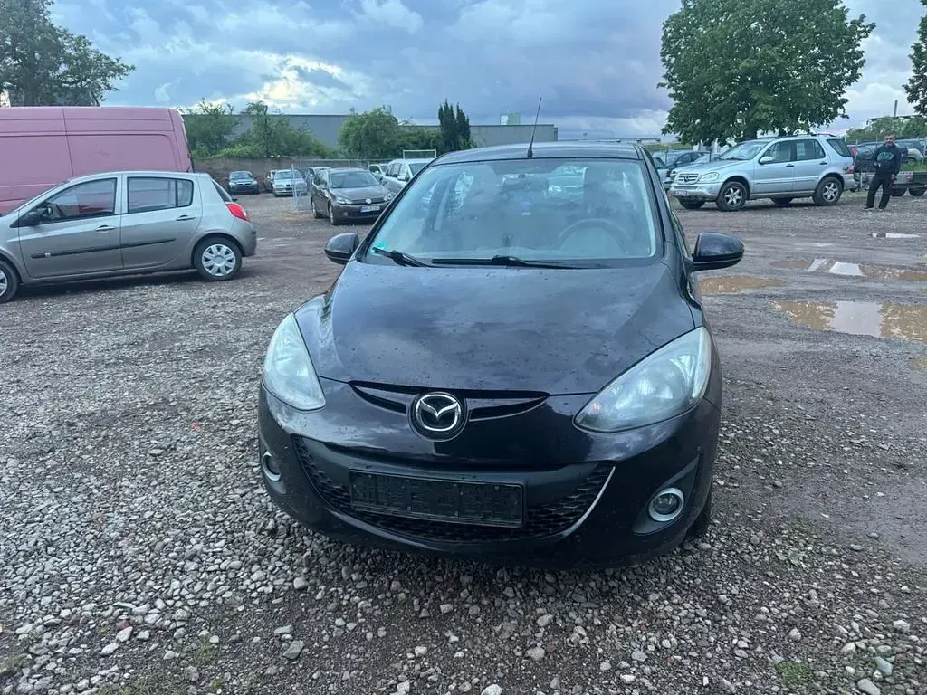 Gebraucht Mazda 2 Active 84 PS (61 kW) 2011 Schwarz Kleinwagen