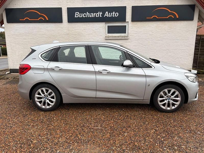 Silber Gebraucht 2017 BMW 225 Active Tourer Advantage Van / Kleinbus | 9.000 € (Guter Preis) - Bild 1/4