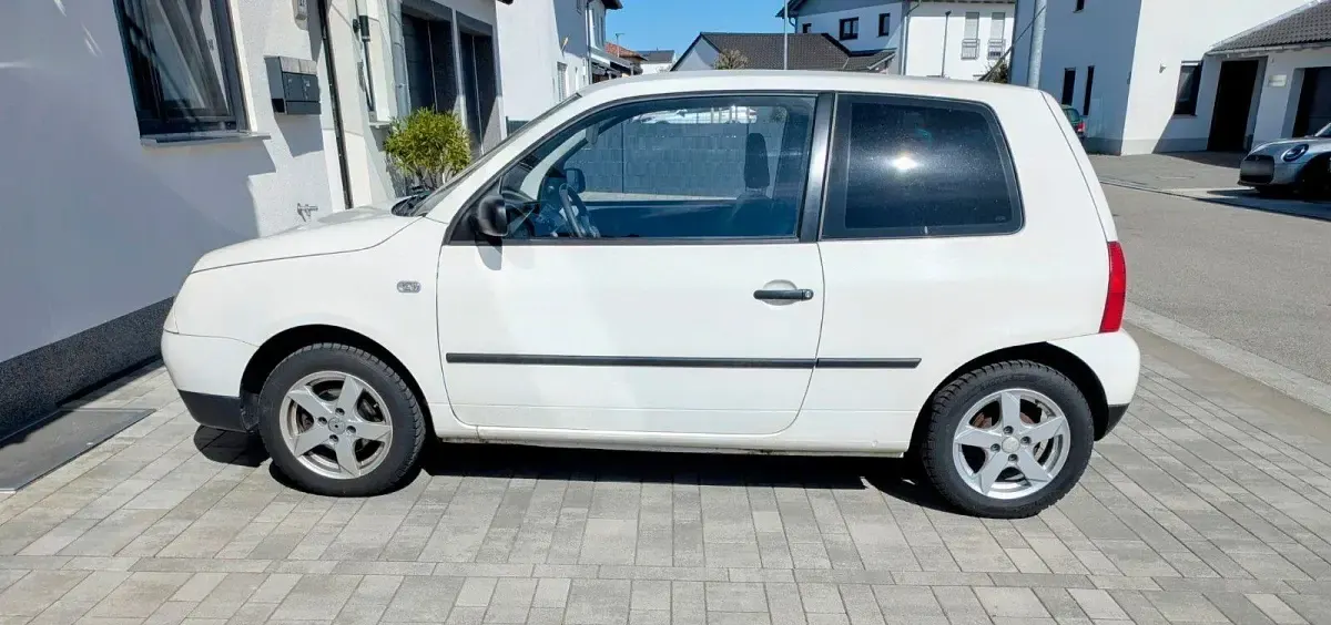 Gebraucht VW Lupo Basis 50 PS (36 kW) 2004 Weiß Kleinwagen