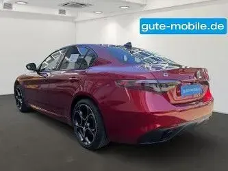 Neu Alfa Romeo Giulia 280 PS (205 kW) 2026 Rosso etna Limousine