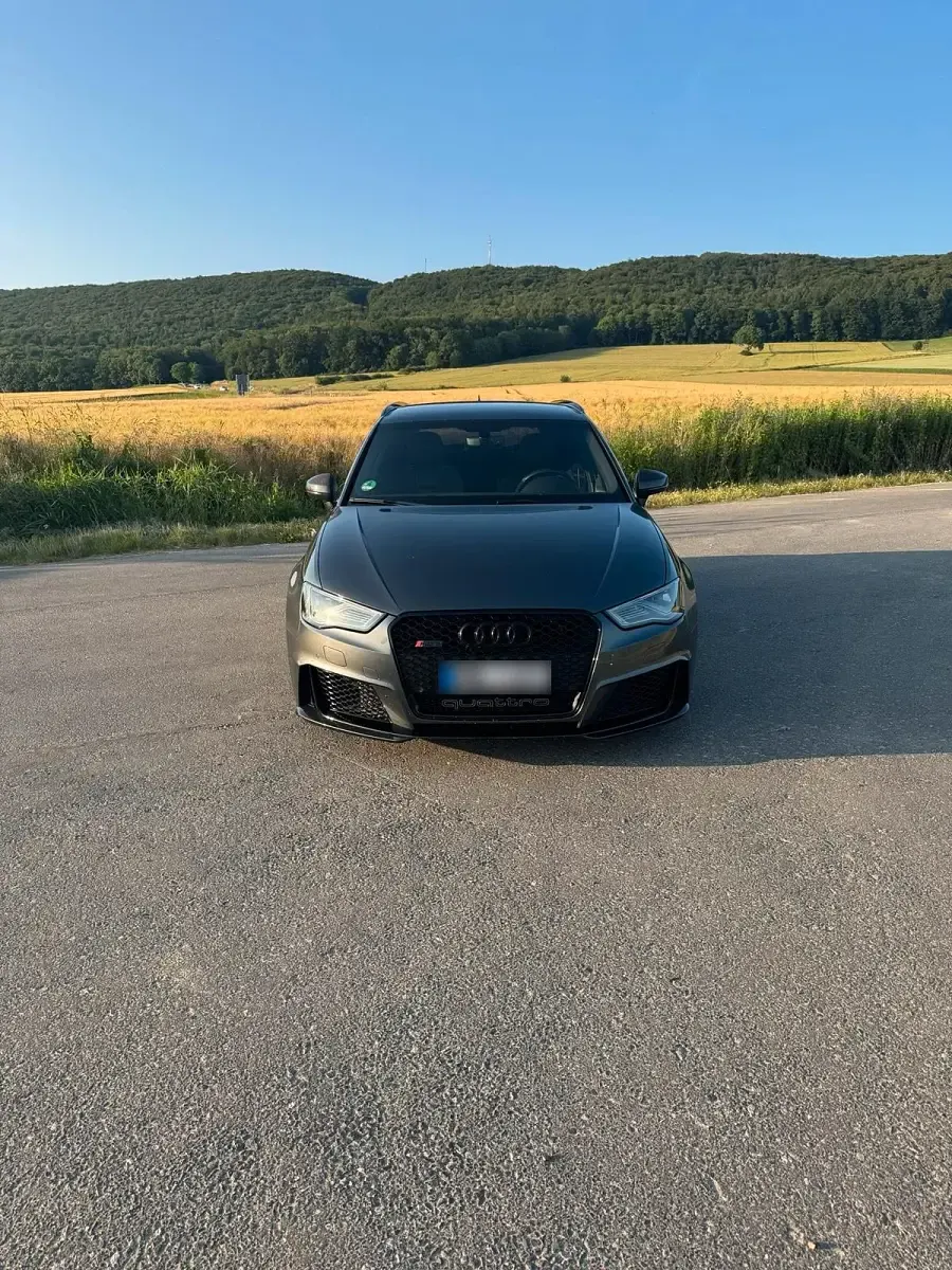 Gebraucht Audi RS3 367 PS (269 kW) 2015 Grau Limousine