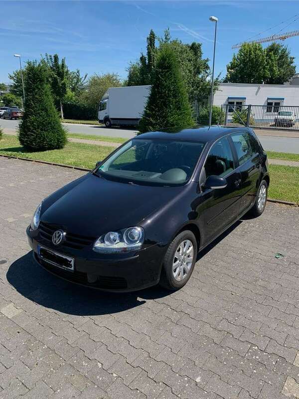 Schwarz Gebraucht 2006 VW Golf V Comfortline Limousine | 6.500 € - Bild 1/4