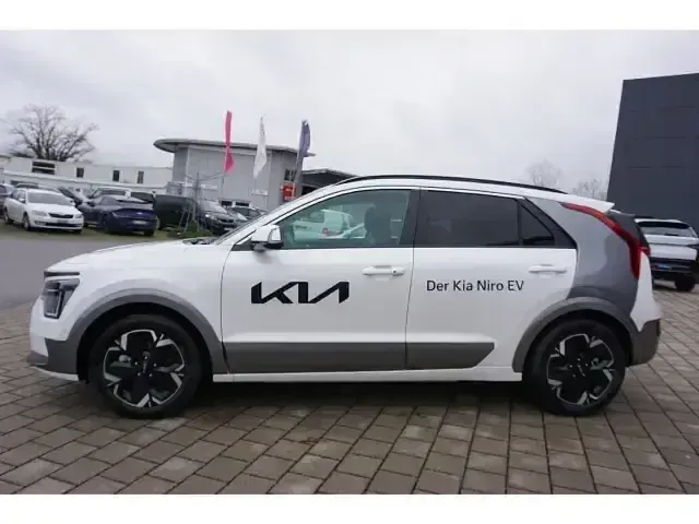 Gebraucht Kia e-Niro Inspiration 150 kW (204 PS) 2024 Weiss SUV
