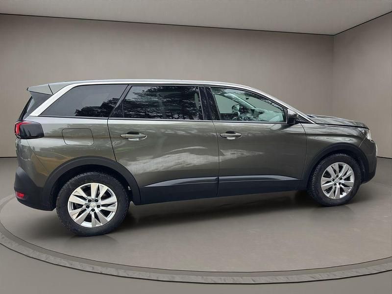 Gebraucht Peugeot 5008 131 PS (96 kW) 2020 Grau SUV