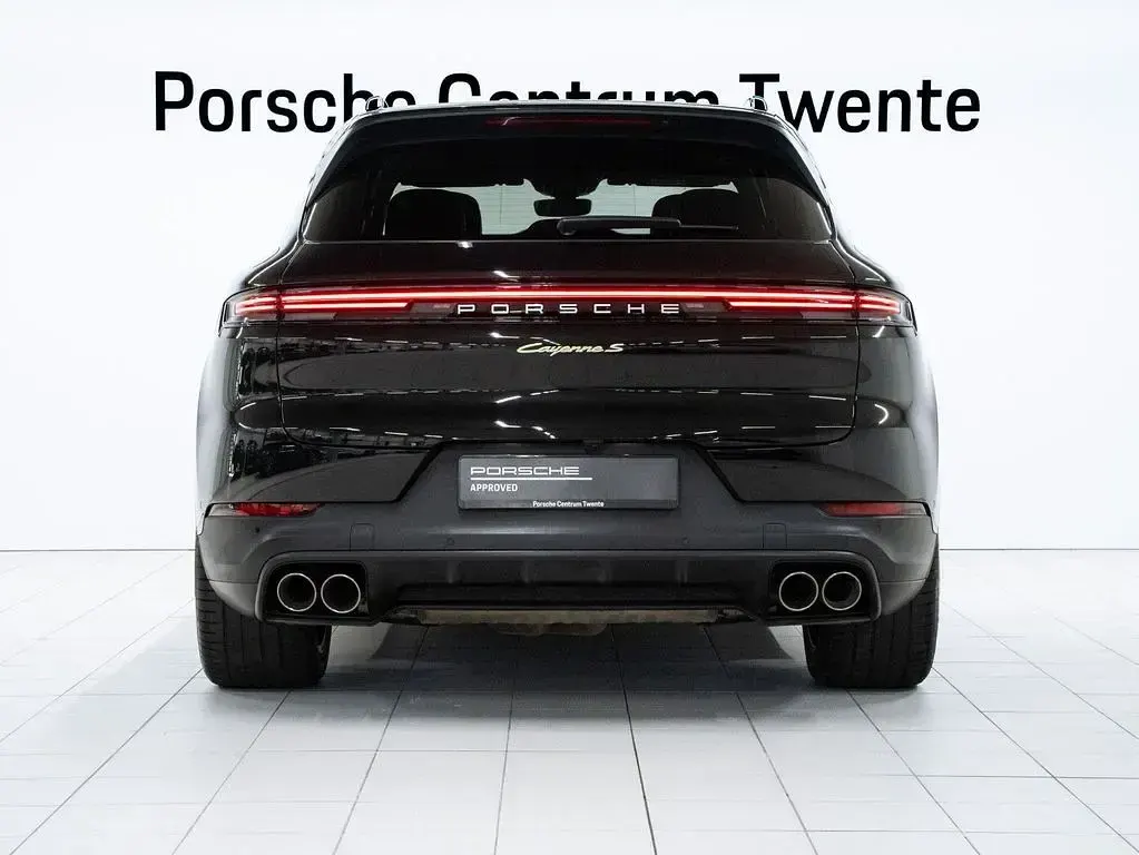 Gebraucht Porsche Cayenne S E-Hybrid 519 PS (381 kW) 2024 Schwarz SUV