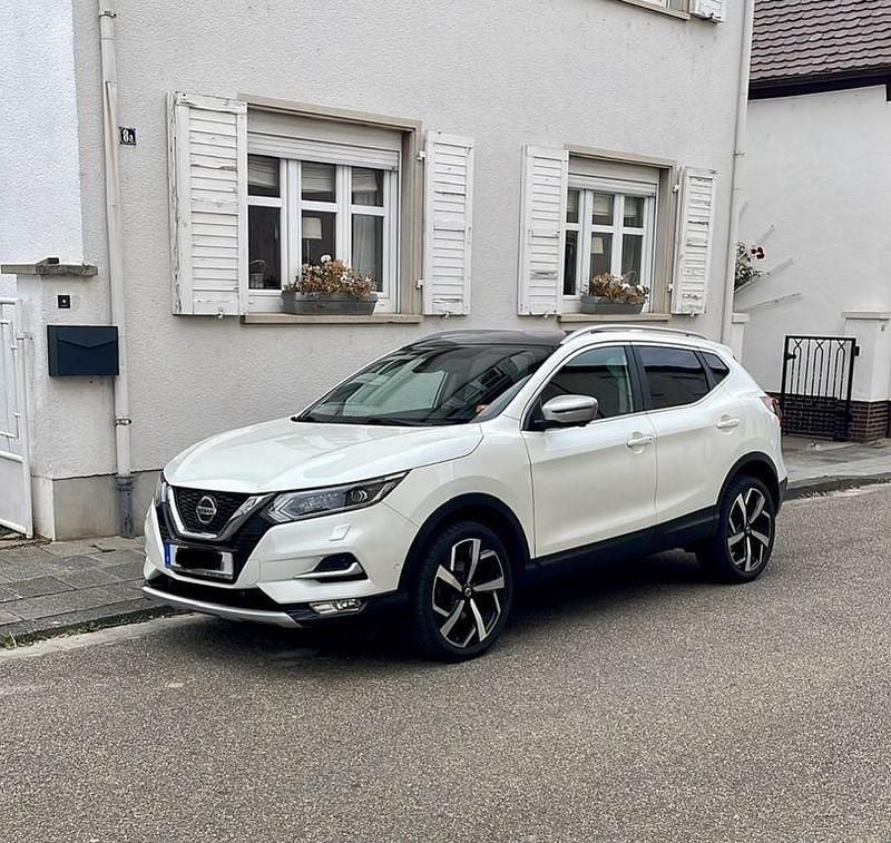 Weiß Gebraucht 2019 Nissan Qashqai N-Motion SUV | 18.250 € (Fairer Preis) - Bild 1/4