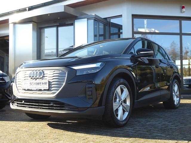 Gebraucht Audi Q4 e-tron 125 kW (170 PS) 2023 Mythosschwarz metallic SUV