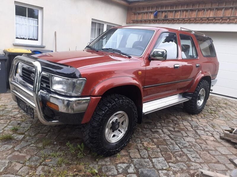 Rot Gebraucht 1993 Toyota 4 Runner SUV | 18.990 € - Bild 1/4