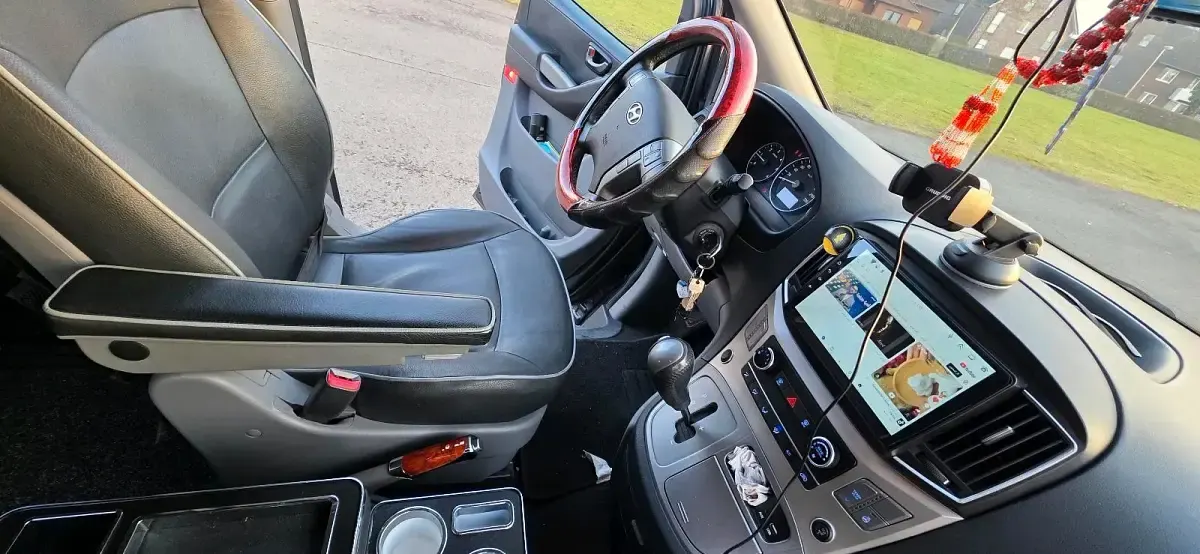 Gebraucht Hyundai H-1 173 PS (127 kW) 2016 Van / Kleinbus