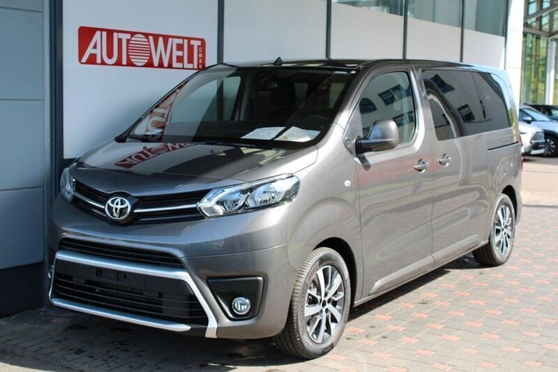 Grau Neu 2024 Toyota Proace Verso Team Kombi | 48.990 € (Fairer Preis) - Bild 1/4