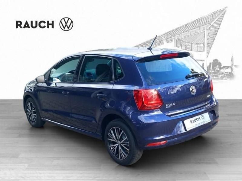 Heidelbeerblau metallic Gebraucht 2017 VW Polo Kleinwagen | 10.480 € (Superpreis) - Bild 1/4