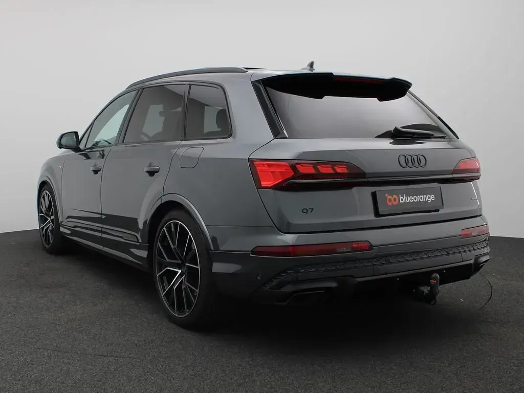 Gebraucht Audi Q7 S-Line 394 PS (289 kW) 2026 Grau SUV