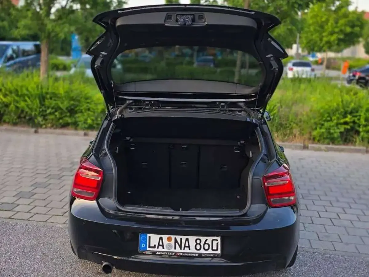 Gebraucht BMW 120 184 PS (135 kW) 2012 Schwarz Kleinwagen