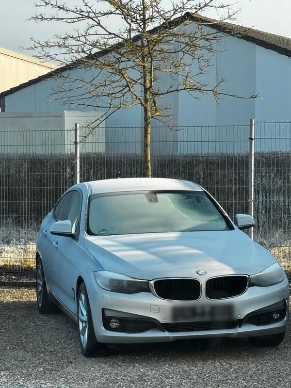 Grau Gebraucht 2018 BMW 318 Gran Turismo Advantage Limousine | 18.000 € (Fairer Preis) - Bild 1/2
