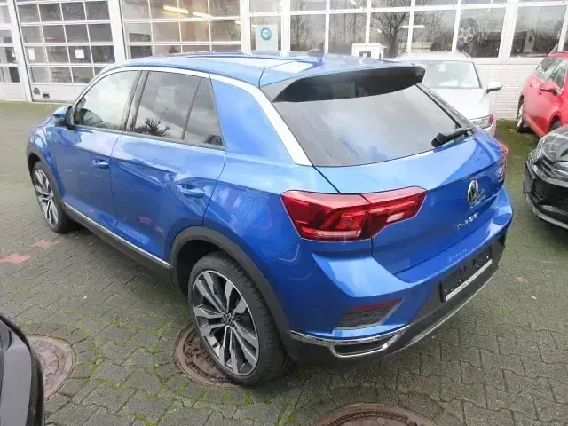 Gebraucht VW T-Roc Sportline 150 PS (110 kW) 2021 Ravennablau (metallic) SUV