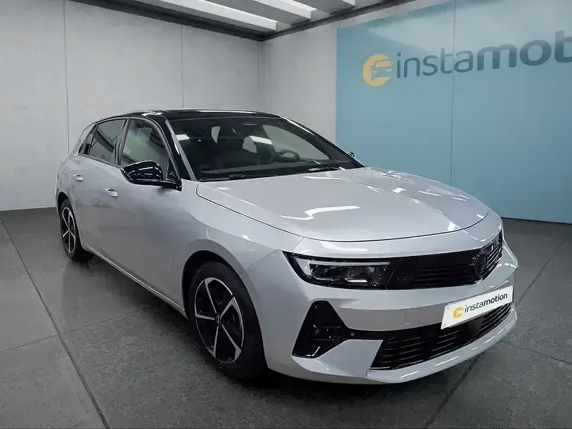 Gebraucht Opel Astra 131 PS (96 kW) 2025 Grau Limousine