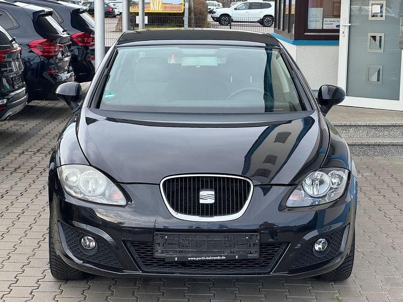 Second-hand Seat Leon Reference 102 CP (75 kW) 2009 Negru Hatchback